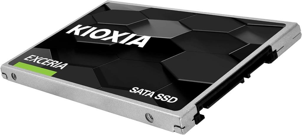 Kioxia Exceria LTC10Z240GG8 SATA 3.0 2.5" 240 GB SSD - Teşhir
