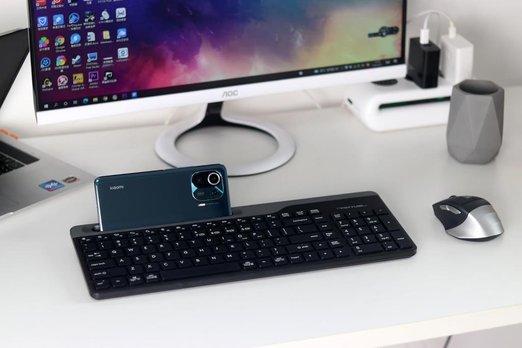 A4 Tech FB2535C Şarjlı Kablosuz Klavye Mouse Seti Teşhir