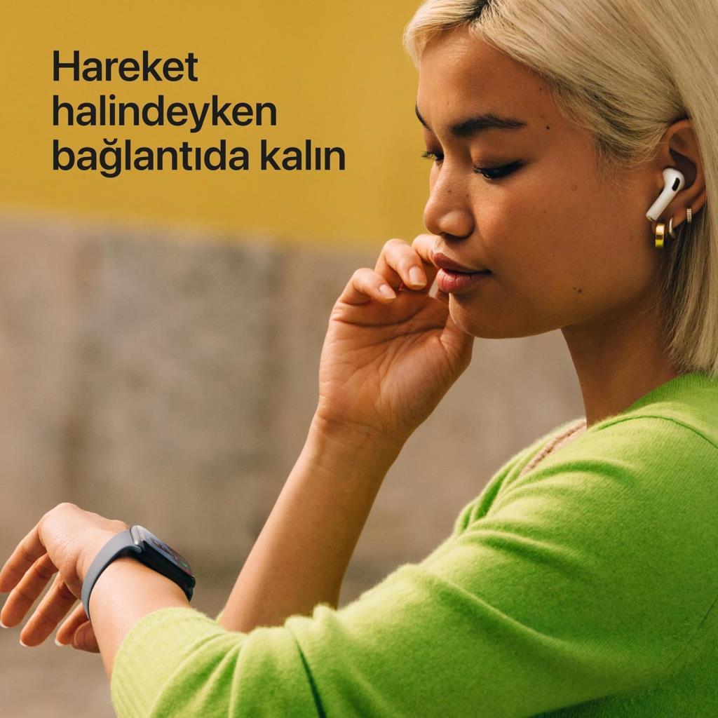 Apple Watch SE 3 GPS 40mm Yıldız Işığı Alüminyum Kasa ve Yıldız Işığı Spor Kordon Akıllı Saat