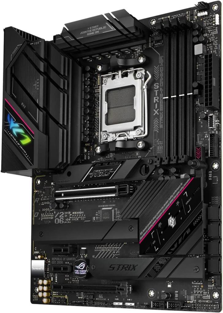 Asus Rog Strix B650E-F Gaming Wi-Fi AMD AM5 DDR5 ATX Anakart Teşhir