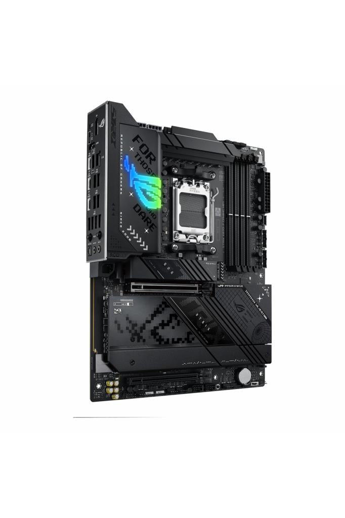 Asus ROG Strix X870-F Gaming Wi-Fi AMD AM5 DDR5 ATX Anakart Teşhir