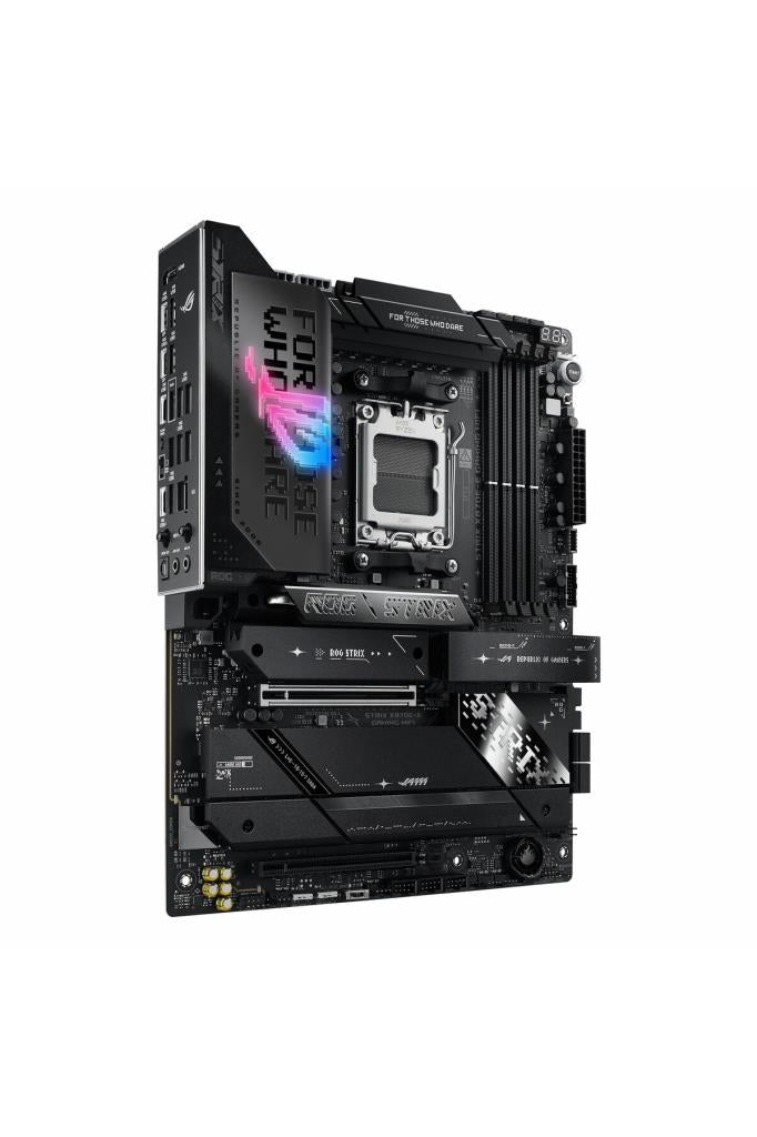 Asus ROG Strix X870E-E Gaming Wi-Fi AMD AM5 DDR5 ATX Anakart Teşhir