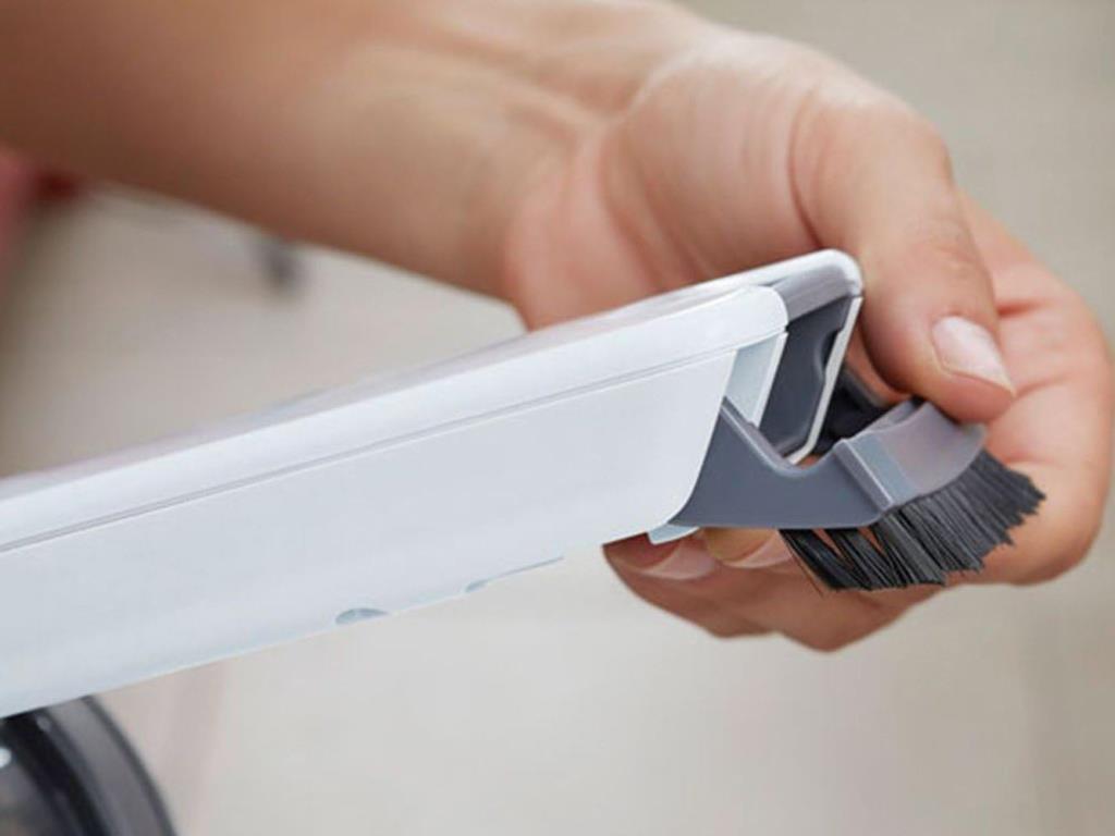 Black+Decker Dustbuster PV1820L 18 V Şarjlı El Süpürgesi Teşhir