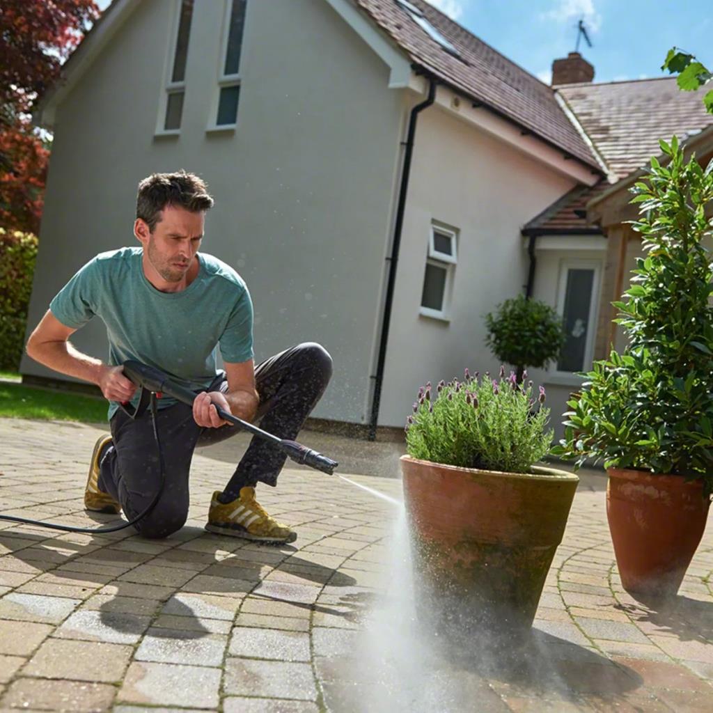 Bosch UniversalAquatak 135 1900 W Basınçlı Yıkama Makinesi