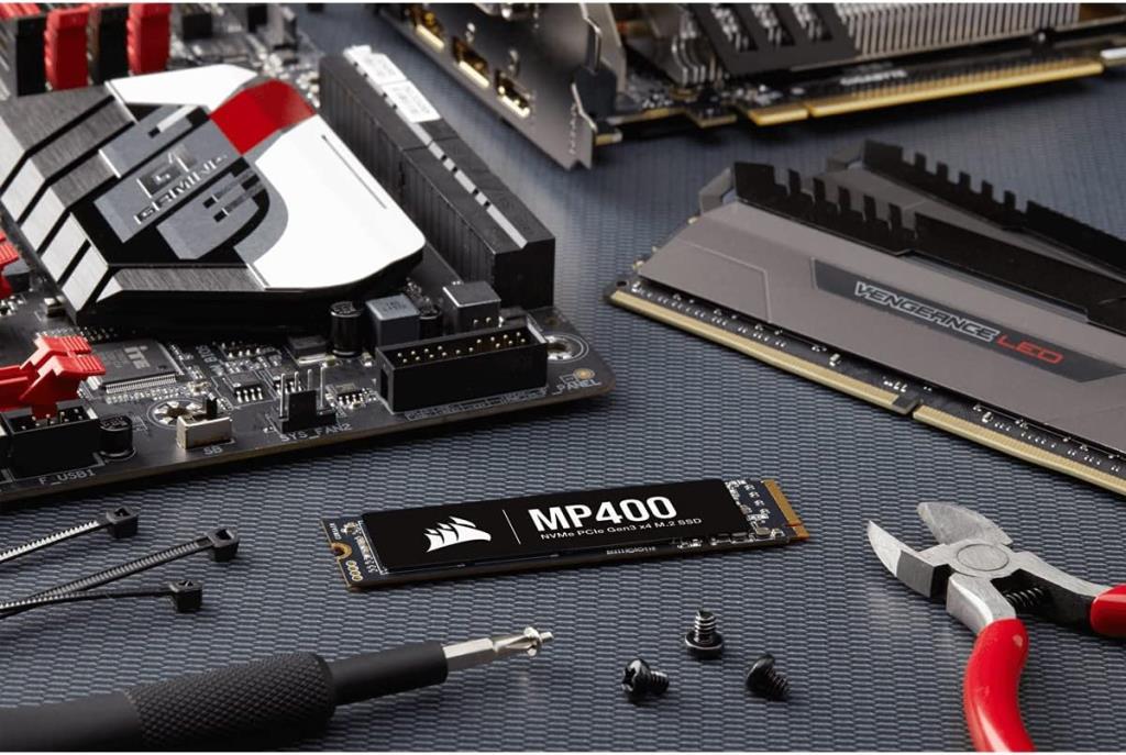 قرص صلب Corsair FORCE MP400 CSSD-F8000GBMP400 PCI-Express 3.0 M.2 SSD سعة 8 تيرابايت