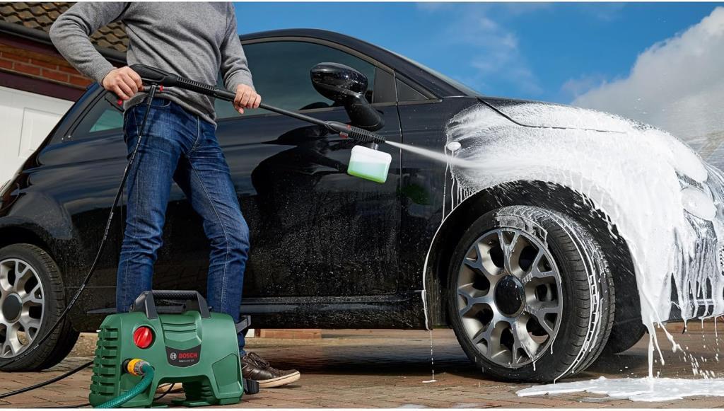 Bosch EasyAquatak 120 1500 W Basınçlı Yıkama Makinesi Outlet