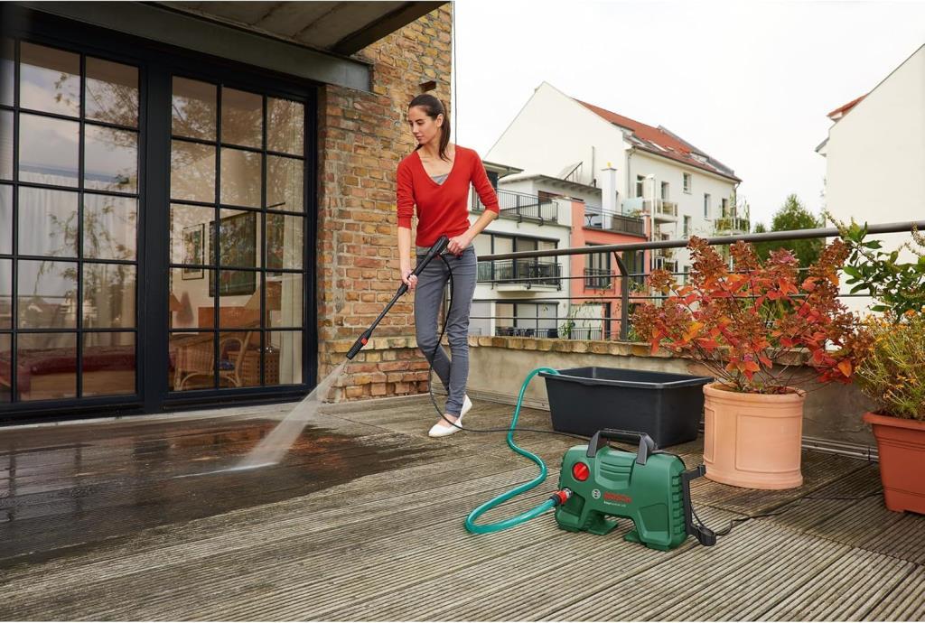 Bosch EasyAquatak 120 1500 W Basınçlı Yıkama Makinesi Outlet