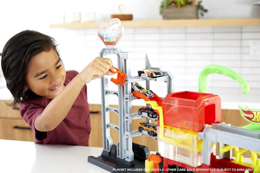 Hot Wheels Dev Ahtapot ile Araba Yıkama Oyun Seti GTT96 - Teşhir