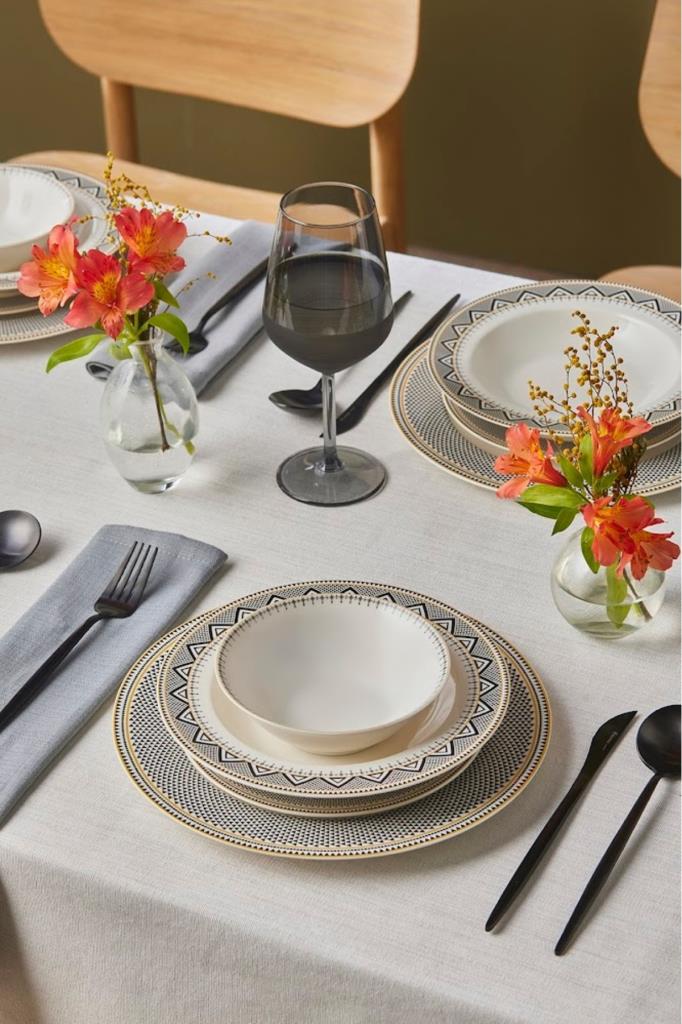 Karaca Globe 24 Piece Dinner Set for 6 People Display