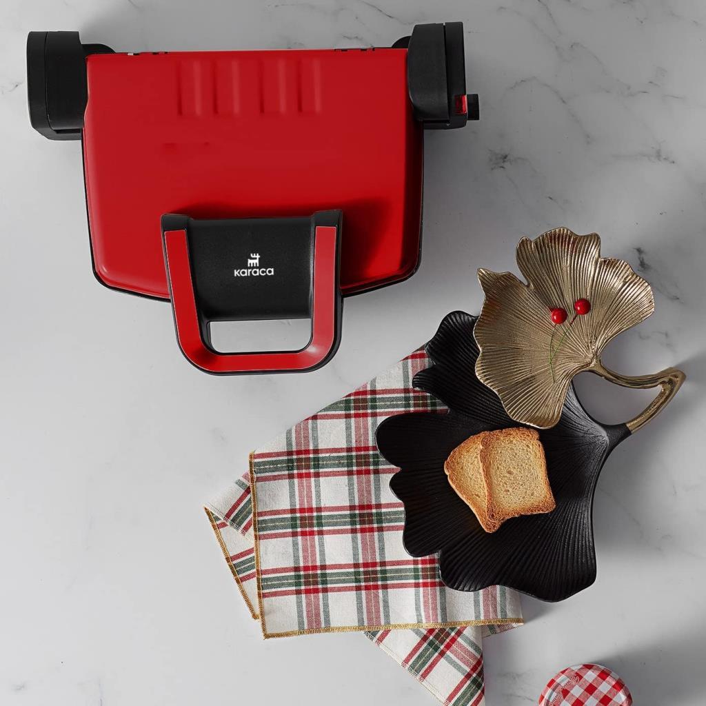 Karaca Future Essential Matte Red 1800 W Tost Makinesi Teşhir