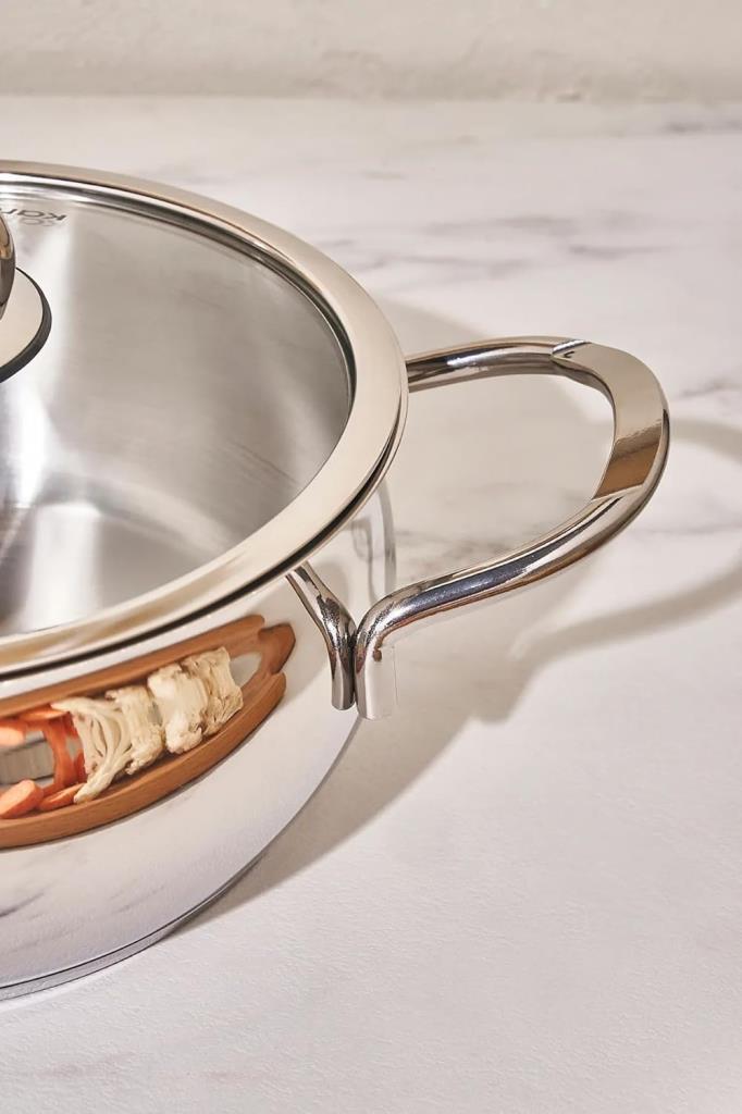 Karaca Nisa 8 Parça Çelik Tencere Seti Teşhir