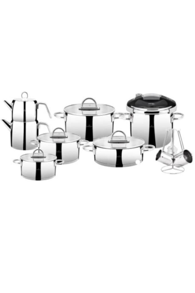 Karaca Platinium 17 Parça Çeyiz Tencere Seti Teşhir