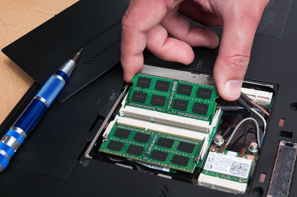 Kingston 8 GB 1600 MHz CL11 KVR16S11/8 DDR3 Ram