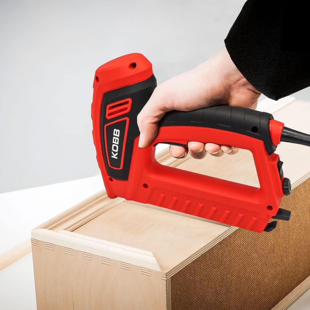 Kobb KBZ200 8-16 mm Zımba ve 15-16 mm Çivi Çakma Makinesi + 3000 Adet Yedek Zımba Ve Çivi Outlet