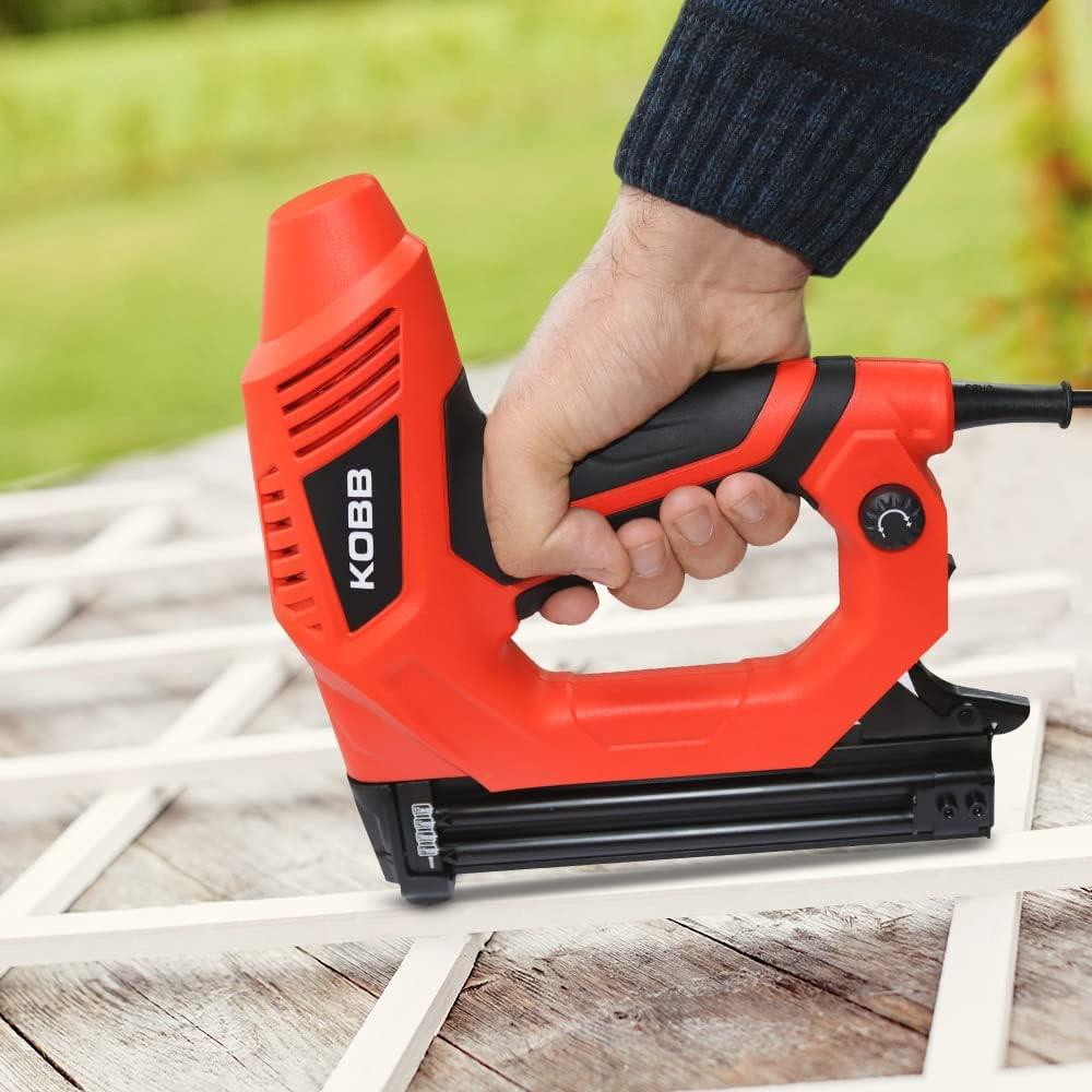 Kobb KBZ90 15-25 mm Zımba ve 15-32 mm Çivi Çakma Makinesi + 3000 Adet Yedek Zımba ve Çivi Teşhir