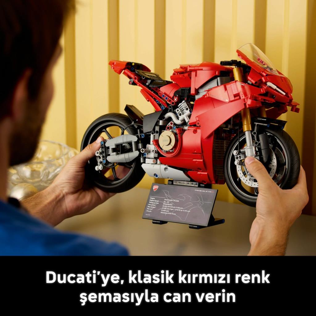 Lego 42202 Technic Ducati Panigale V4 S Motosiklet