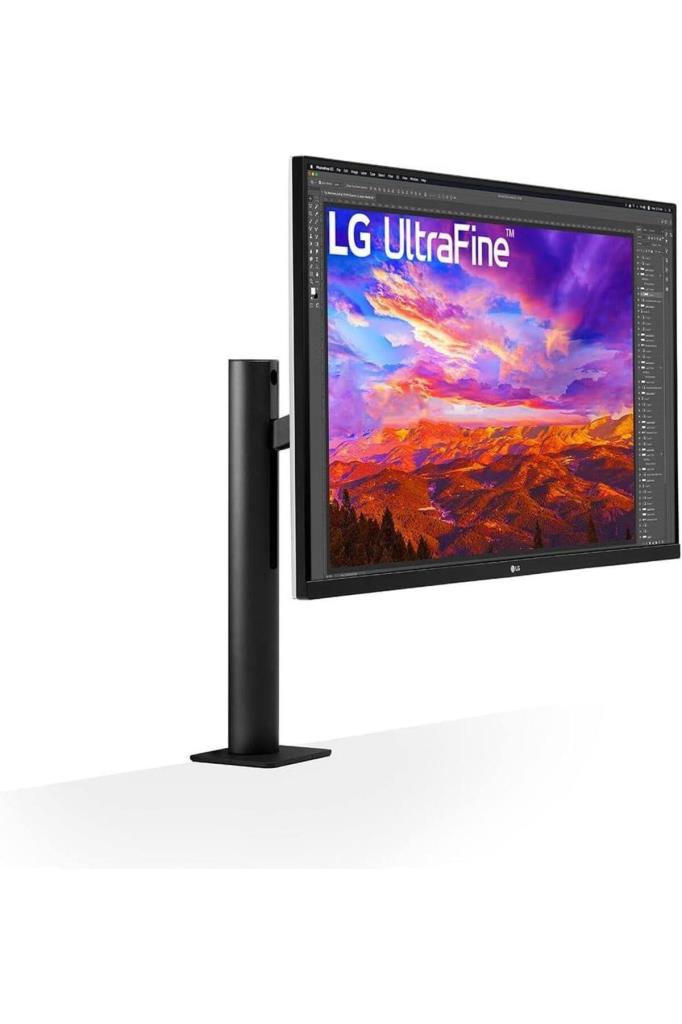 LG UltraFine 32UN88AP-W 32" 5 ms 4K Pivot IPS 60 Hz Monitör Teşhir