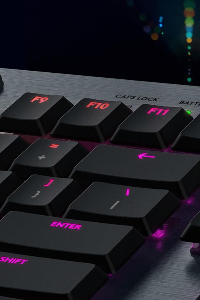 Logitech G915 920-009111 RGB Clicky Switch Kablosuz Mekanik Oyuncu Klavyesi