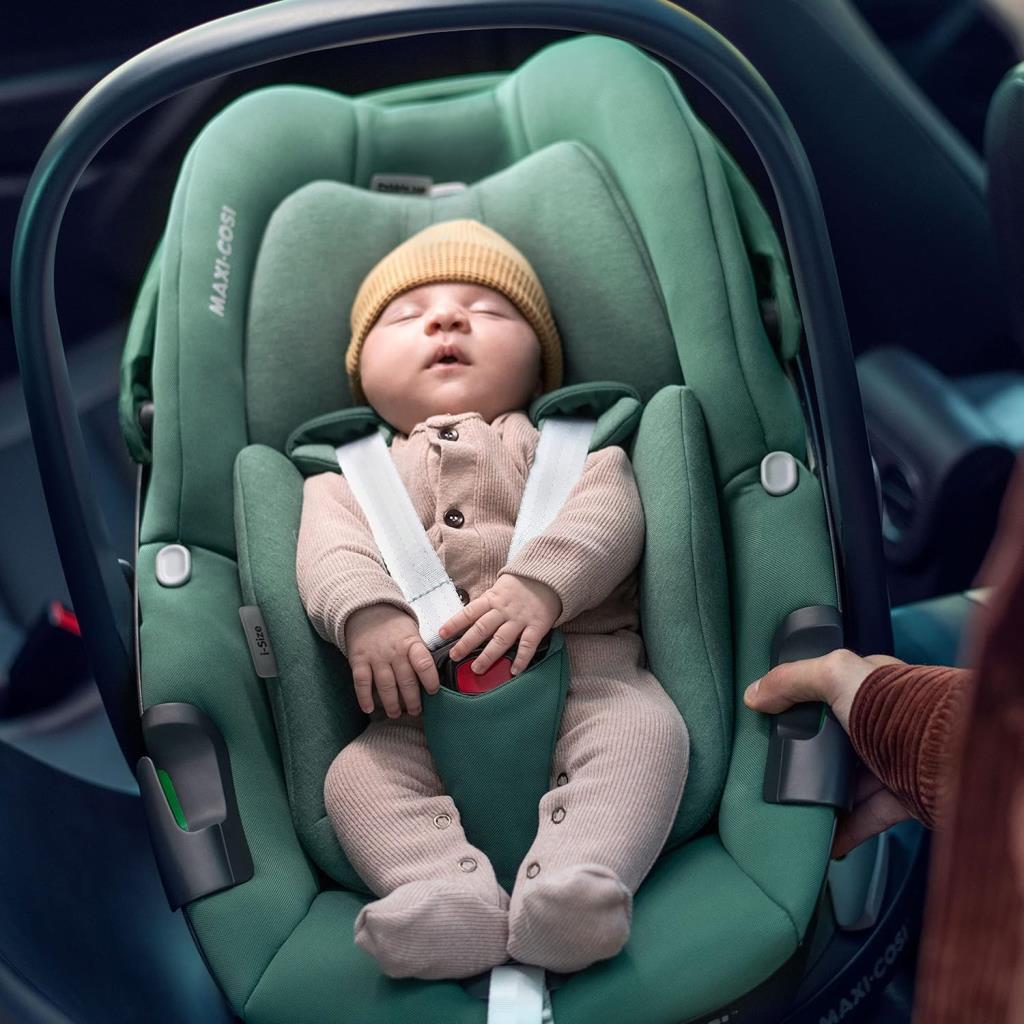 Maxi-Cosi Adac'lı Pebble 360 Derece Dönebilen Yatabilen Bebek Oto Koltuğu ve Ana Kucağı 0-13 kg Essential Graphite