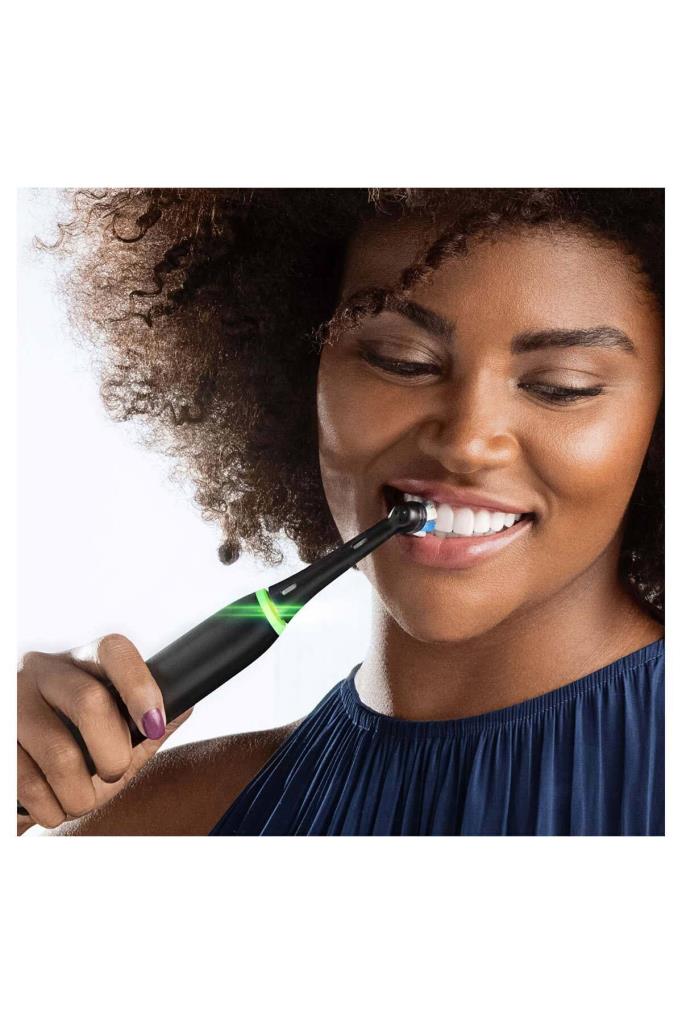 Oral-B iO 5 Siyah Şarjlı Diş Fırçası Outlet