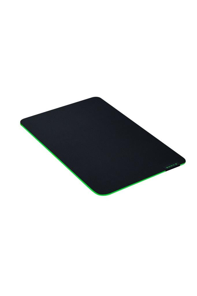 Razer Gigantus V2 Medium Mouse Pad Teşhir