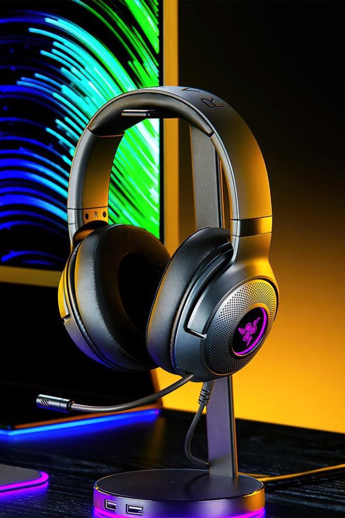 سماعة رأس Razer Kraken V3 X RZ04-03750300-R3M1 RGB 7.1 سلكية للألعاب عبر USB مع شاشة عرض