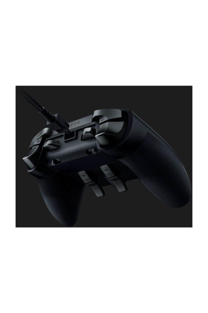 Razer Wolverine Ultimate RZ06-02250100-R3M1 Kablosuz PC/Xbox Oyun Kolu Teşhir