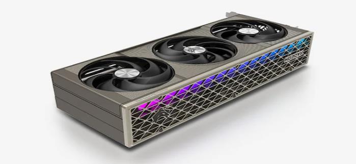 Sapphire RX 9070 XT Nitro+ 11348-01-20G 256 Bit GDDR6 16 GB Ekran Kartı - OUTLET