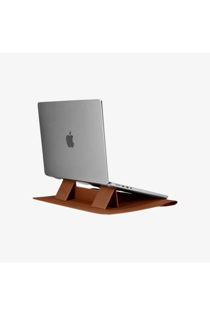 حقيبة حمل Spigen لجهاز MacBook وNotebook مقاس 16 بوصة / 15 بوصة Valentinus Classic Brown Display