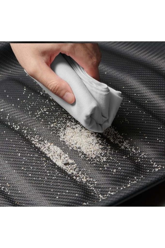 Spigen Tesla Model Y (2024-2023) Rear Trunk Arka Bagaj Alt Gizli Bölme 3D Havuz Paspas Black TL00-Y Black