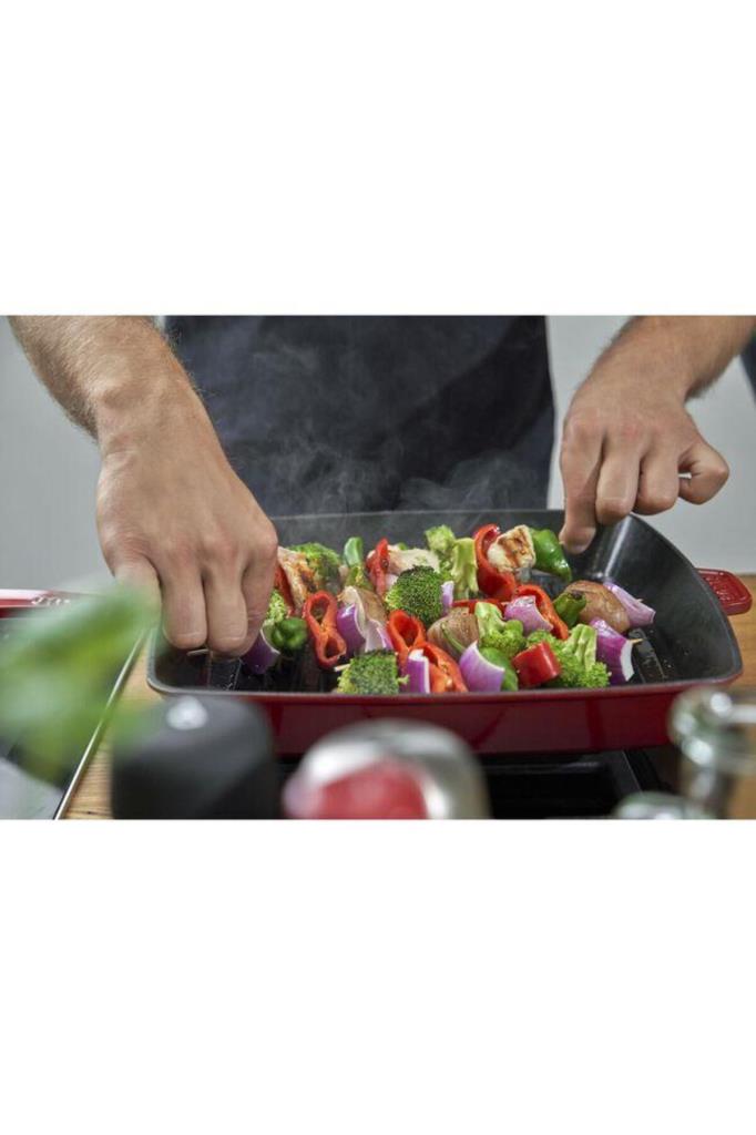 Staub Amerikan Kırmızı 30 cm Izgara Tavası Outlet