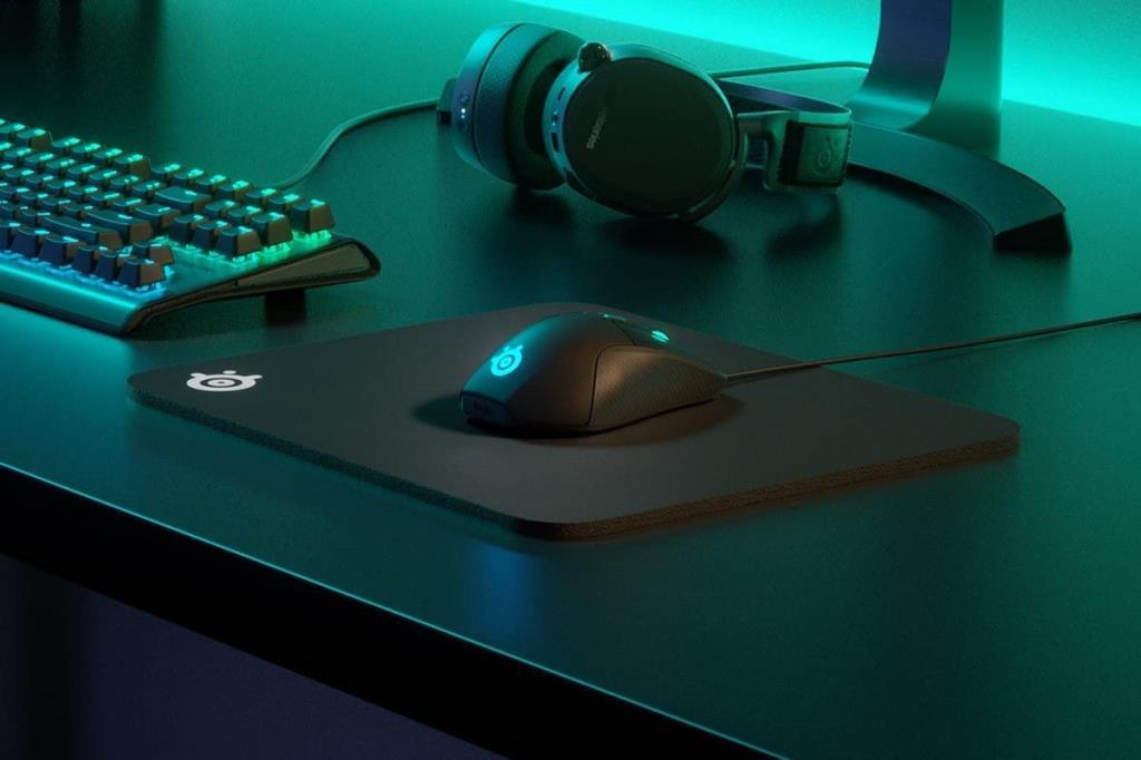 SteelSeries QcK Heavy Medium Mouse Pad Outlet