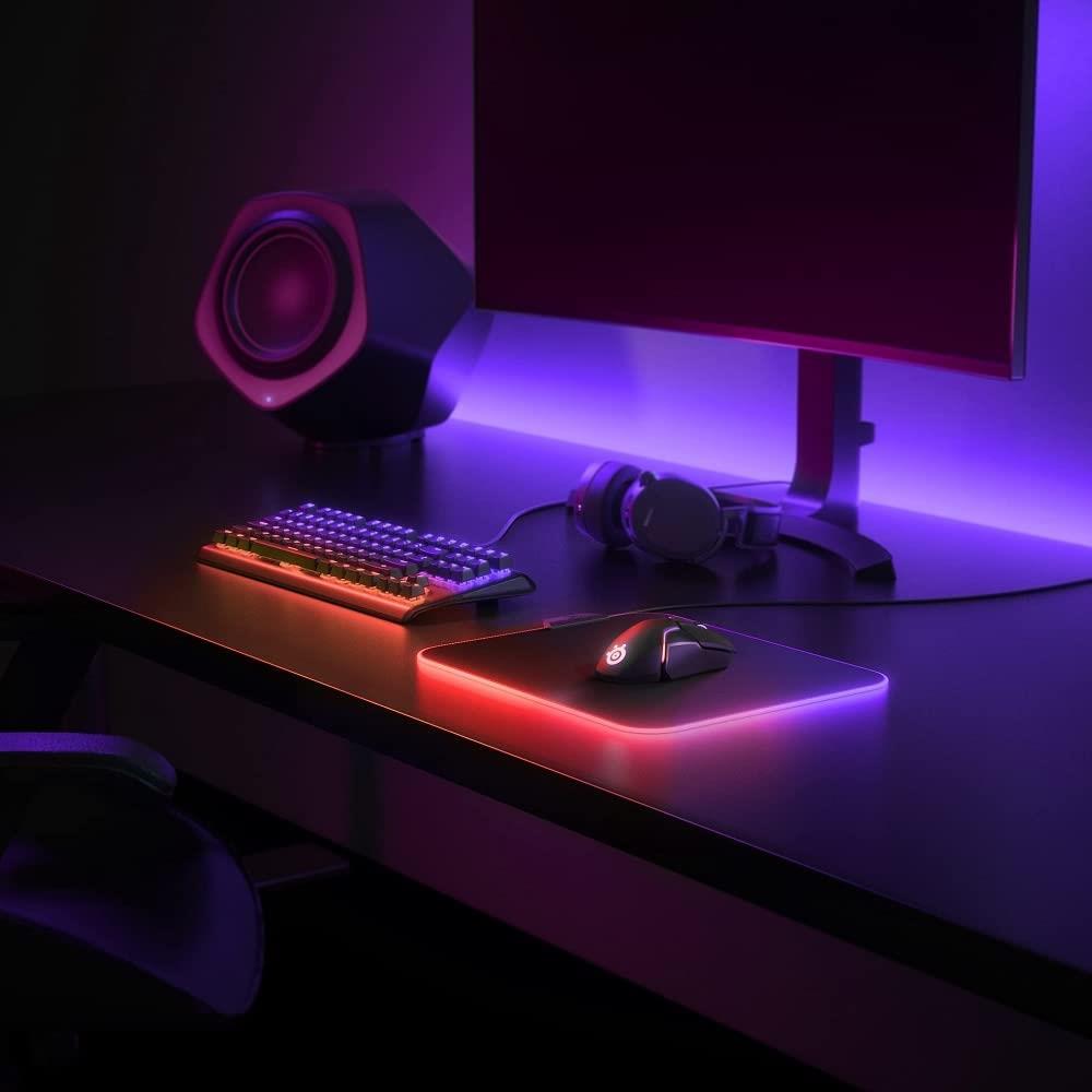 SteelSeries Qck Medium Prism - 2-Zone RGB Lighting - Gaming Mousepad 