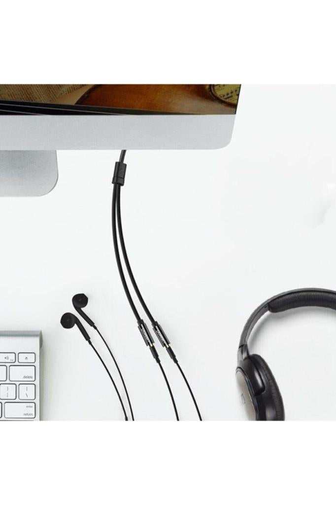 Ugreen 3.5mm Aux Stereo Kulaklık Çoklayıcı Kablo Beyaz - Outlet