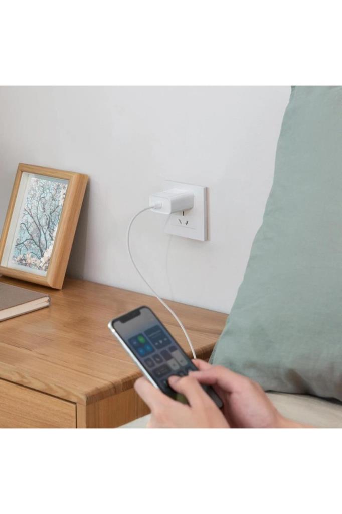 Ugreen 30 W Type-C Hızlı Şarj Adaptörü - TEŞHİR