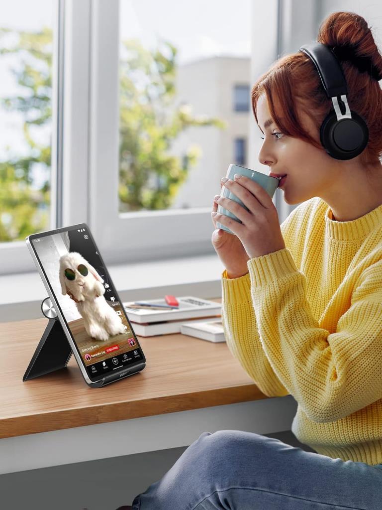 UGREEN Çok Açılı Masaüstü Siyah Tablet Telefon Standı Teşhir