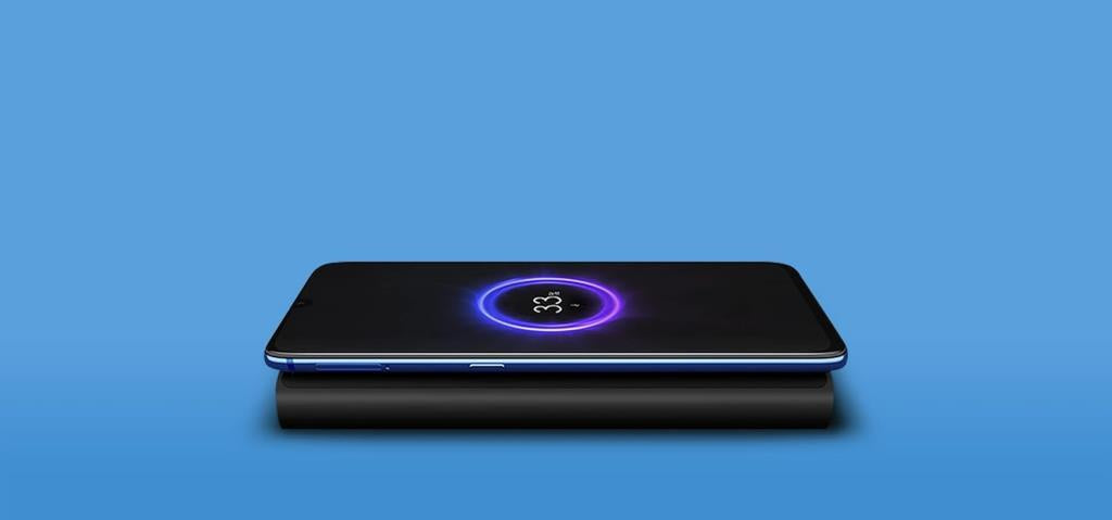 Xiaomi 10000 mAh PD 10 W Qİ Power Delivery Hızlı Şarj Powerbank Siyah Outlet