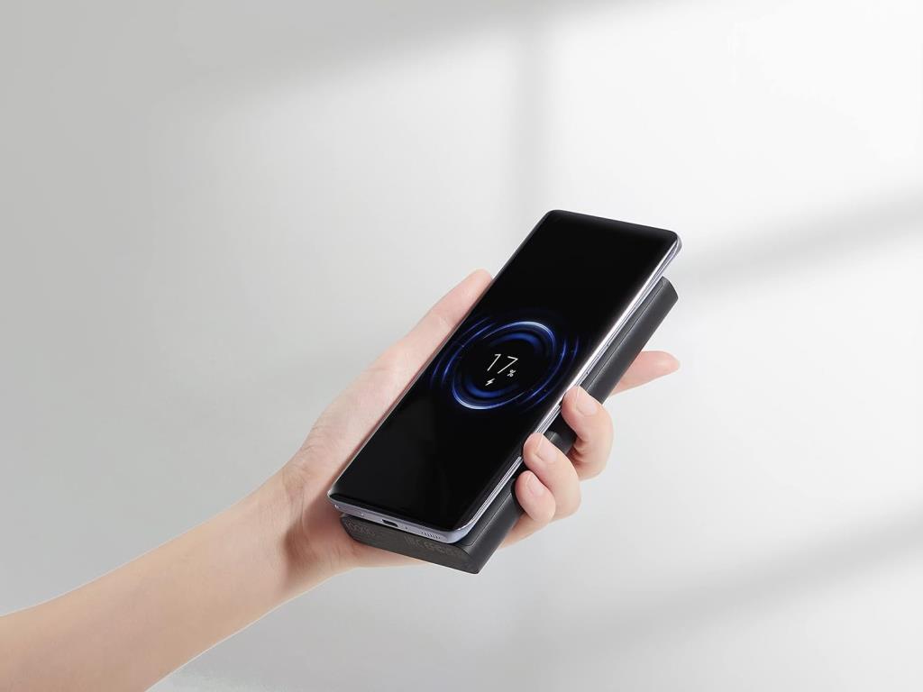 Xiaomi Qİ Power Delivery Siyah 10000 mAh Hızlı Şarj Powerbank Teşhir