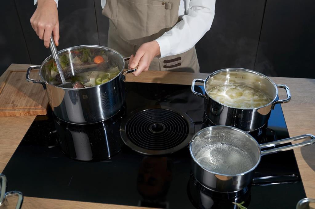 Zwilling 650600000 Quadro 5'li Çelik Tencere Seti Teşhir