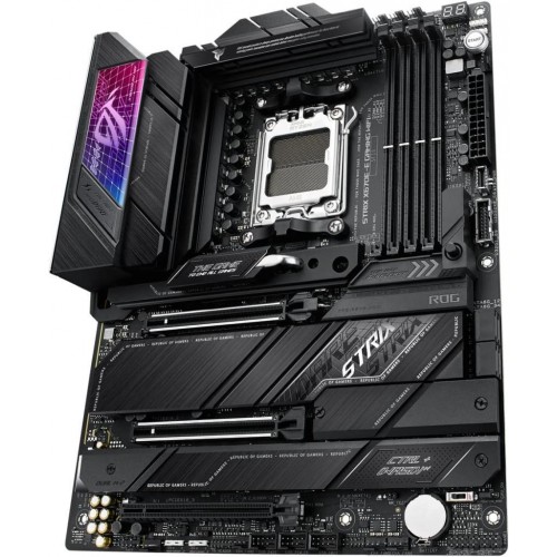 Asus Rog Strix X670E-E Gaming Wi-Fi AMD AM5 DDR5 ATX Anakart Teşhir