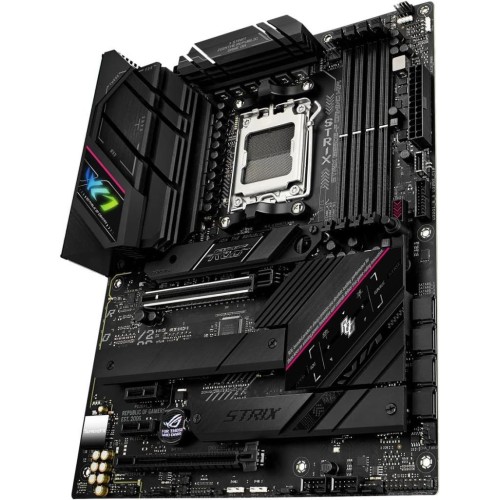 Asus Rog Strix B650E-F Gaming Wi-Fi AMD AM5 DDR5 ATX Anakart Teşhir