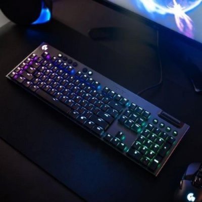 Logitech G815 Lightsync RGB Kablolu Mekanik Oyuncu Klavyesi Outlet